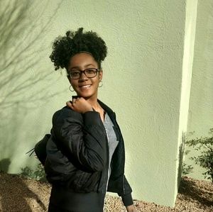 Meet your Posher, Olivia